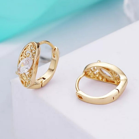 Jewelry - 18K Gold Plated Australian CZ Crystals